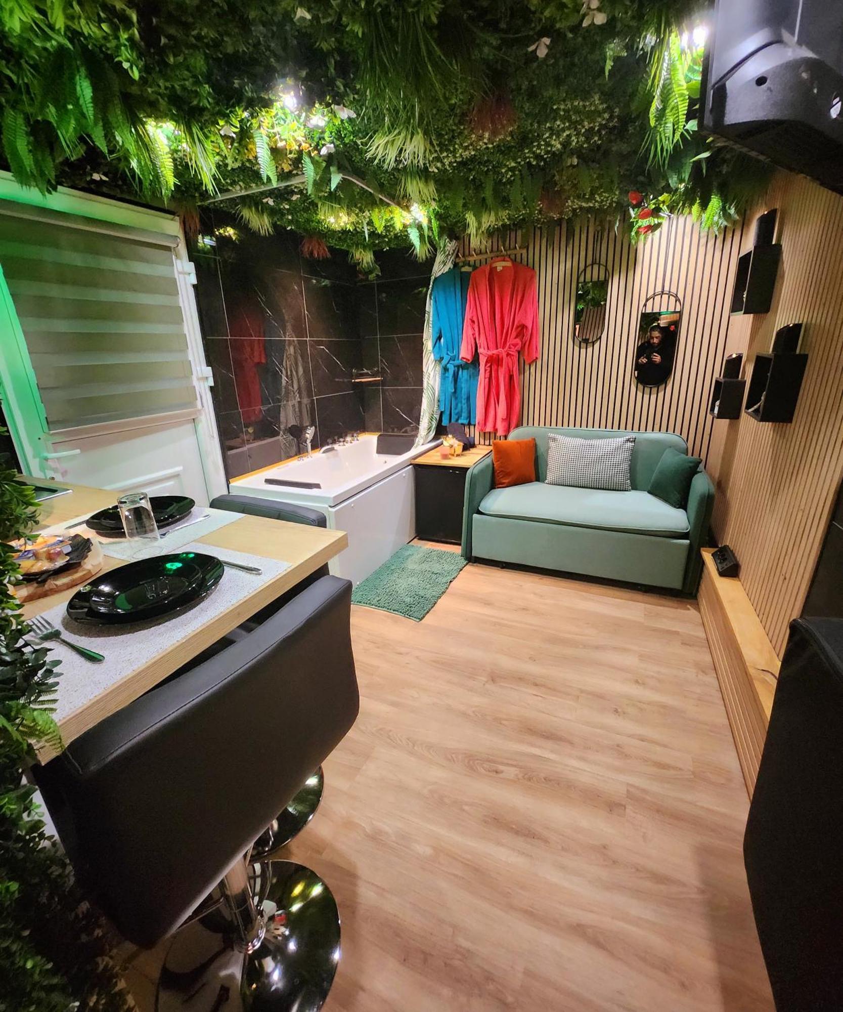 Jungle House Avec Jacuzzi A 10 Min De Disneyland -Taille Chambre- Conde-Sainte-Libiaire Dış mekan fotoğraf